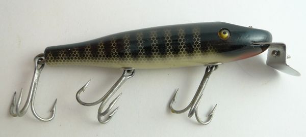 Vintage Creek Chub Pikie Wooden Fishing Lure C.C. B. Co. Glass Eyes 4-1/2  X2