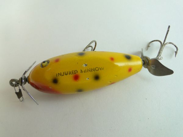 Creek Chub Baby Injured Minnow Lure - Fin & Flame