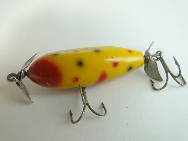 Grieders Retreating Minnow  Old fishing lures, Antique fishing lures,  Vintage fishing