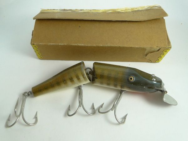 Creek Chub Jointed Husky Pikie Model 3000 Wood with Tack Eyes EX