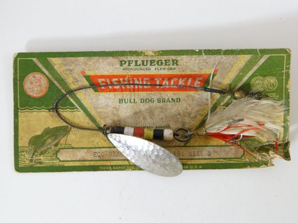 VINTAGE PAIR OF Pflueger On Card Early Bulldog fishing lures Lot T1 $20.00  - PicClick