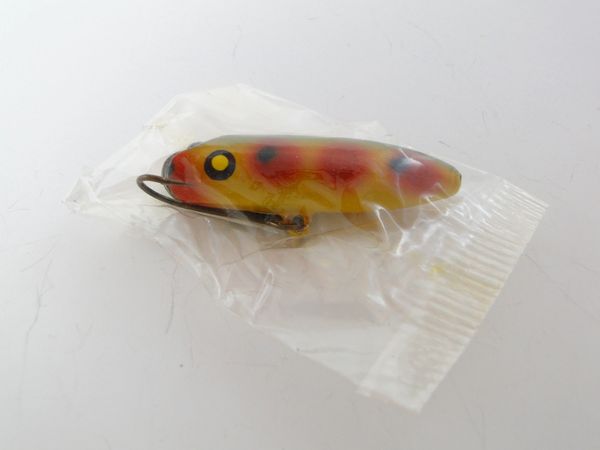 South Bend Trout Oreno Model 971 Y(2) YELLOW with SPOTS New in Package!