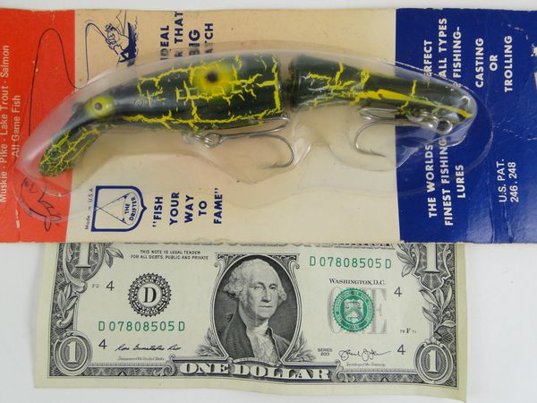 Vintage Believer Muskie Muskie Lure Bait Fishing