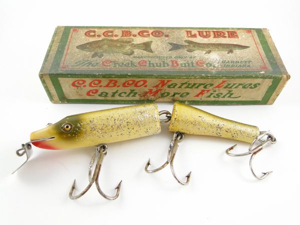 Vintage 2 3/4 Naturalure jointed Strikee fishing lure with