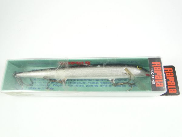 GIANT VINTAGE RAPALA FISHING LURE. STORE DISPLAY 18 INCHES LONG NICE.