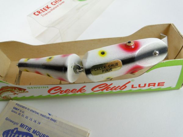 Creek Chub Strawberry Lure  Old Antique & Vintage Wood Fishing