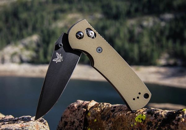 Blemished Benchmade Full Size Griptilian Kit