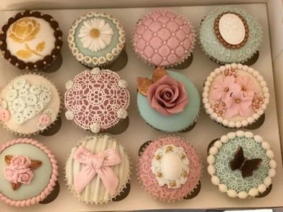 custom cupcakes cheltenham gloucestershire
