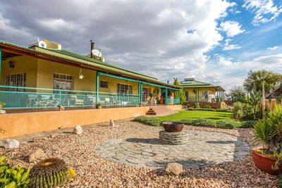 Gamsberg Lodge garden