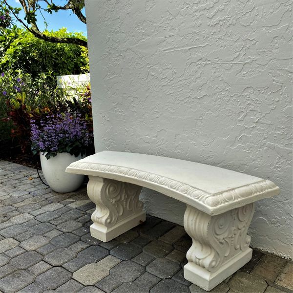 Curved concrete garden bench hot sale