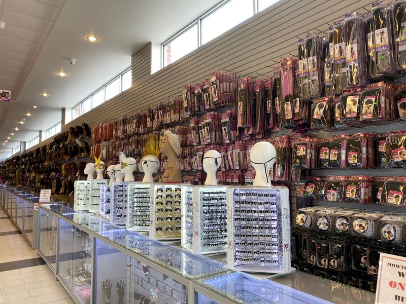 M&M BEAUTY SUPPLY & WIGS