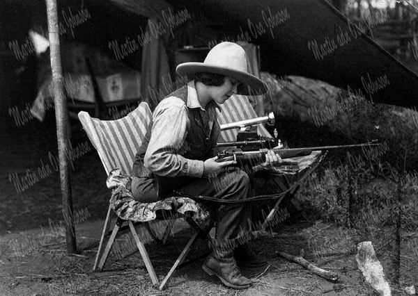 Osa Johnson Cleaning Her Rifle Before A Game Run 1927 B237