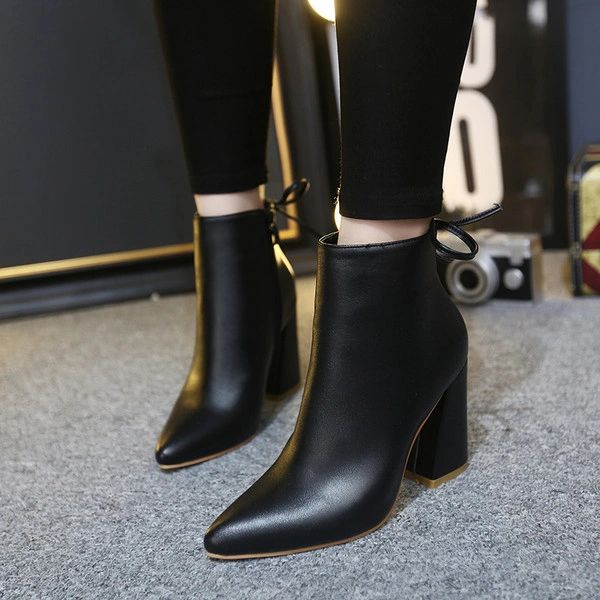 Side Zipper Pointed Toe Chunky Black Ankle Boot