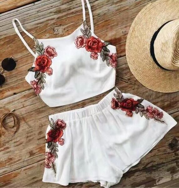Fashion Embroidery Crop Top With Loose Pant