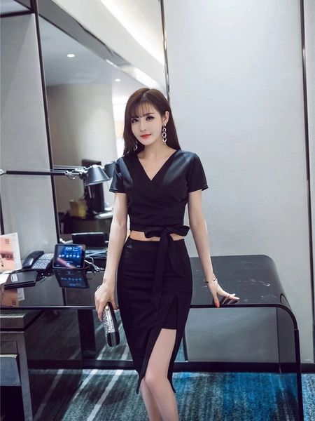 Sexy V-Neck Lace up Tops With Split Skirts Suit