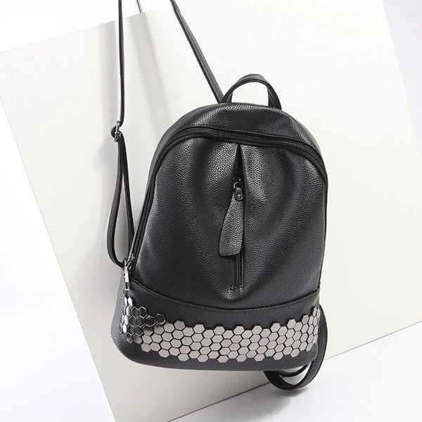Outlet Fashion Rivets Casual Backpacks
