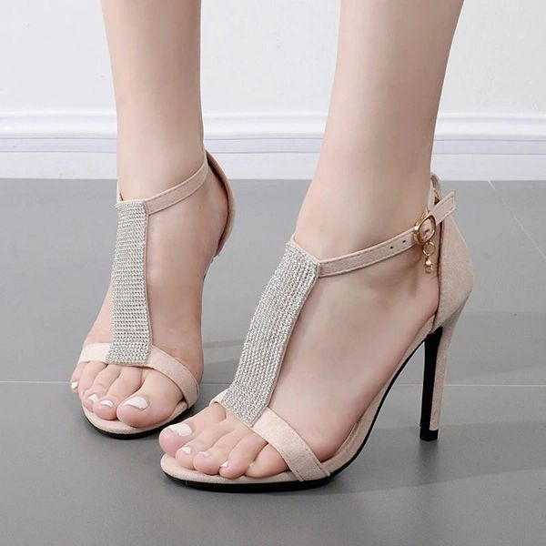 Stylish Diamonds Patch Stiletto Sandals
