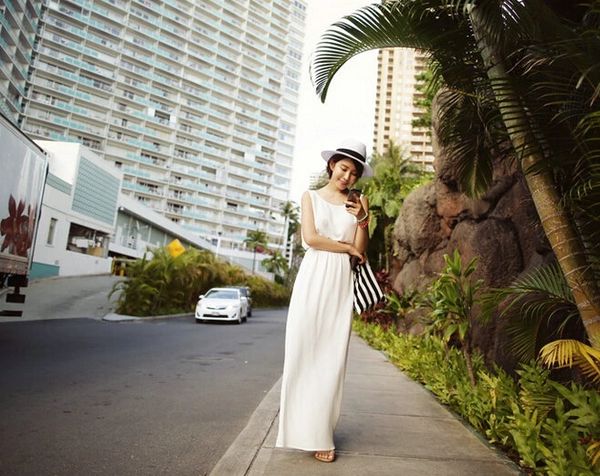 New Beach High Quality Trendy Design Sleeveless White Backless Women Maxi Dress