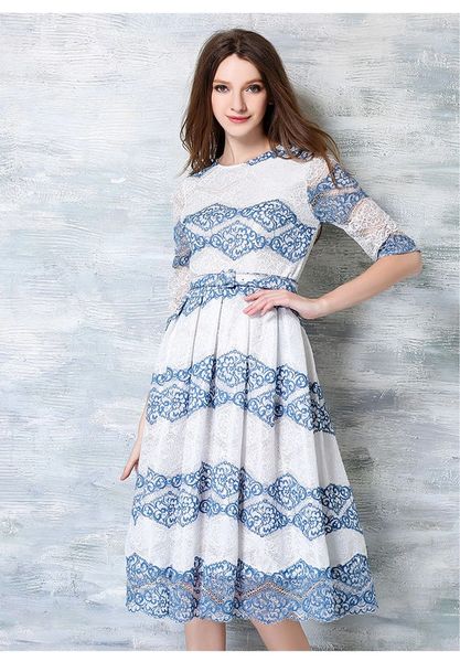 Noble Euro Style Lace White Dresses