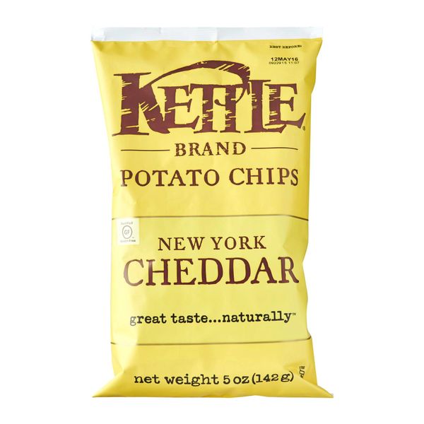Kettle New York Cheddar Potato Chips 142 g