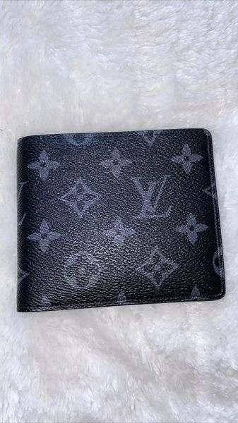 mono lv wallet