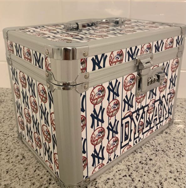 Lock BoxPersonalized Single Team or College Step & Repeat Pattern