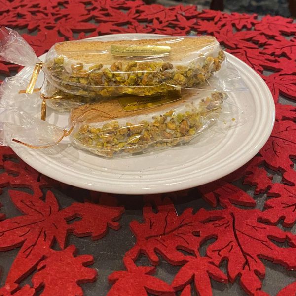 Italian Cream with Pistachios biscotti