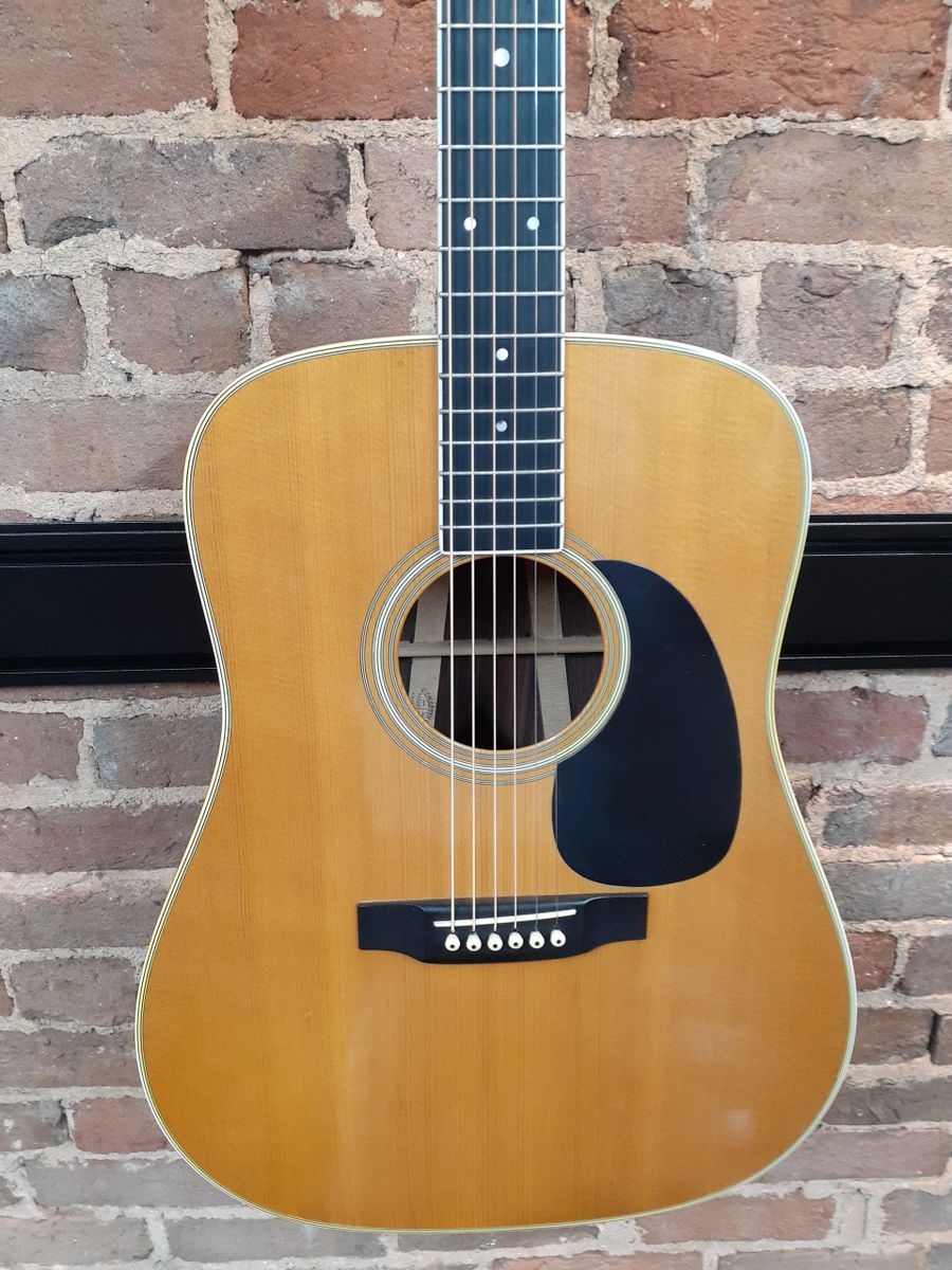 1988 Martin D35