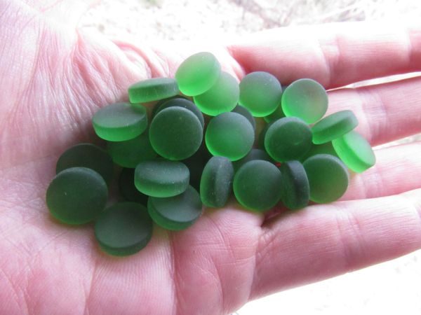 12mm round Cabs CABACHONS Dark GREEN Cultured Sea Glass NO HOLE Undrilled cushioned flat back for making jewelry