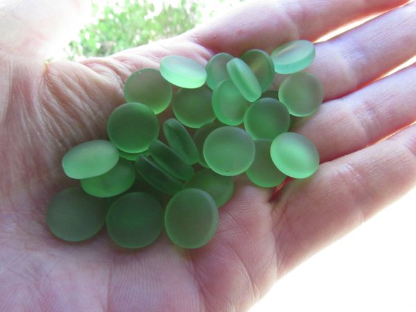 12mm round Cabs CABACHONS LIGHT GREEN Cultured Sea Glass NO HOLE Undrilled cushioned flat back bead supply for making jewelry