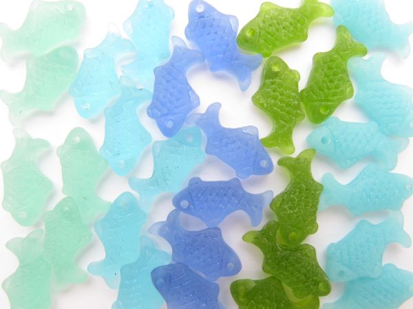 Cultured Frosted Sea Glass FISH PENDANTS BLUE GREEN 24x12mm top drilled bead supply making jewelry