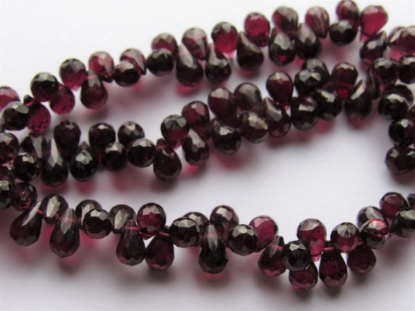 Natural GARNET 6mm Pendants BEADS Faceted Drop Teardrop BRIOLETTE 98 pc quality bead supply making jewelry