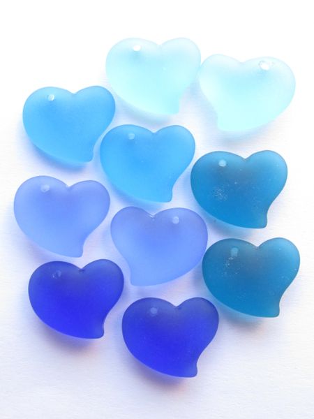 SEA GLASS PENDANTS 18mm Heart Top Drilled Assorted Blue Pairs Puffed Shape Pendant Recycled