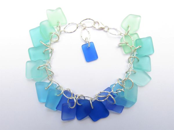 Seaglass BEACHY Bracelet Pretty Seafoam green blue Seaside colors sure to recieve compliments