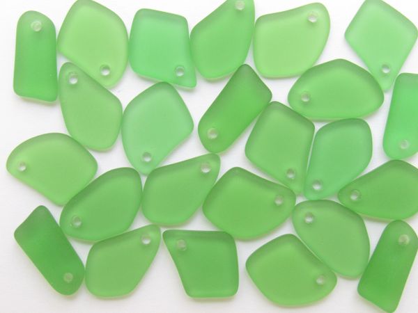 Bead Supplies Cultured Sea Glass PENDANTS 15mm Top Drilled Green Flat Free form frosted for making jewelry