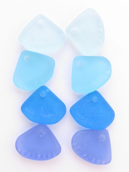 Frosted BLUE Glass PENDANTS 24x20mm Ridged Triangle Bottle glass bead supply for making jewelry