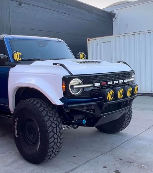 2021-2022 Ford Bronco Fenders – FiberwerX