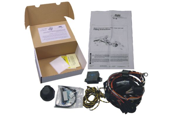 Nissan Navara D40 2010 - 2015 7 Pin Plug N Play Wiring Kit For Towing