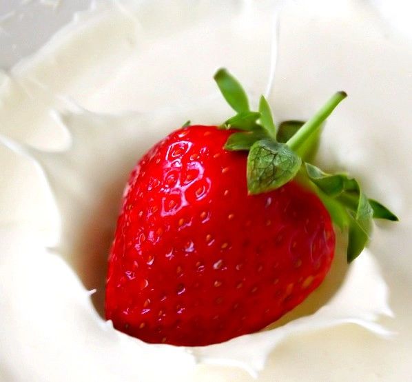 Strawberries & Cream Fragrance Oil