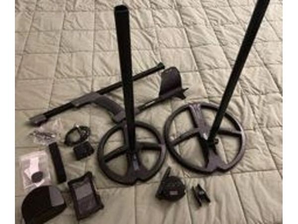 XP DEUS with 9" and 11" Coils, Remote, and Backphones