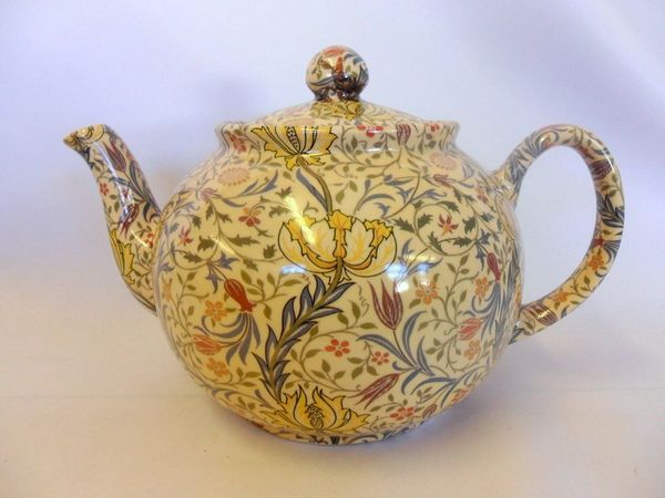 William Morris Flora Extra Large Teapot
