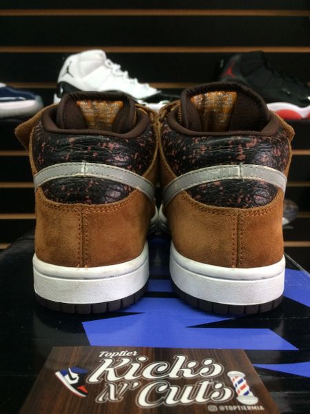 nike dunk sb fender bass