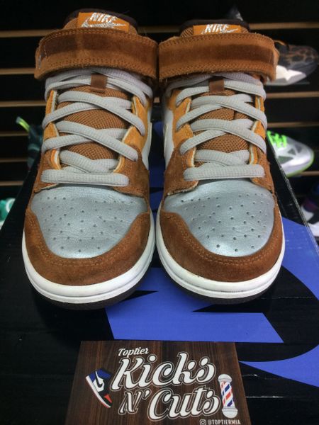nike dunk sb fender bass