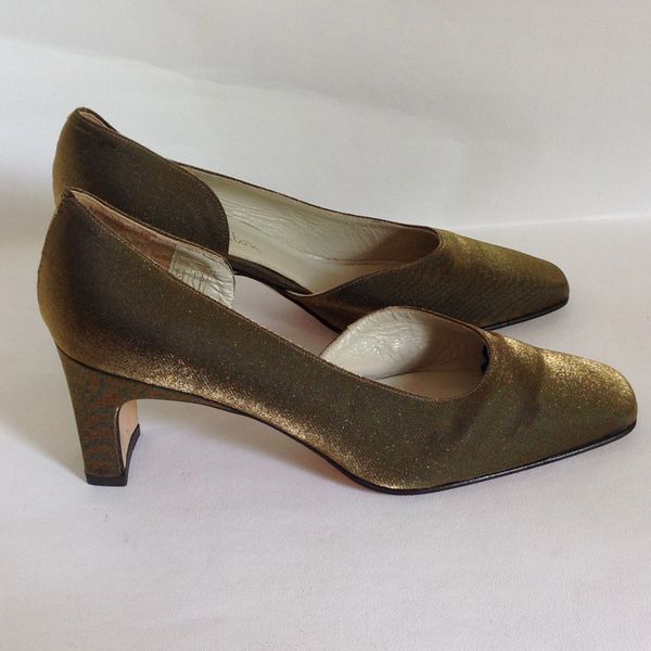 Jane Shilton Vintage 1980s Dark Gold Larmé Fabric Dorsay Court Shoe 2.5 ...