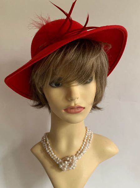 Vintage 1960s Medium Brim Red Felt Formal Dress Hat Pleated Ribbon & Goose Feather Detail