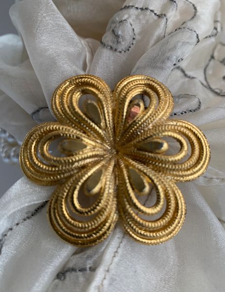 Vintage 1970s Ladies Flower Shaped Gold Toned Scarf Ring Clip | Vintage ...