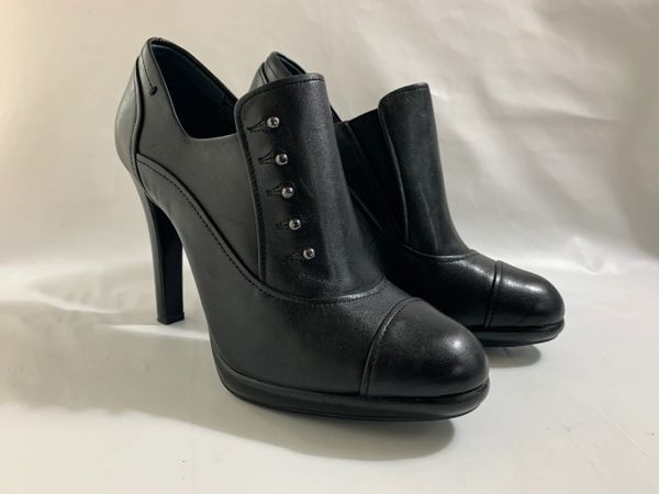 Autograph Black Leather Round Toe 4” Stiletto Heel Boot Bootie Size UK 35.5 EU 38.5