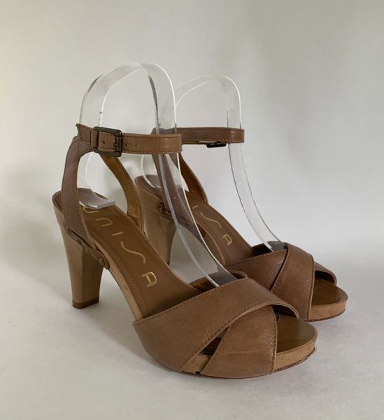 Unisa Light Brown Leather Sandals Faux Wooden 3.75” Heel & Platform