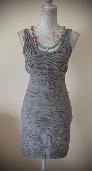 Grey Ruched Fabric Stretch Sleeveless Bodycon Fitted Knee Length Dress Size 12