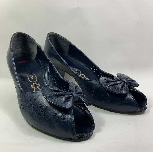 St Michael Vintage 1980s Court Shoe Blue Leather Peeptoe. Stiletto Size UK 6 EU 39